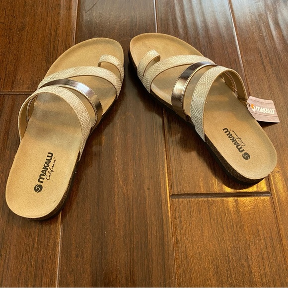 Makalu Women’s Gold & Tan/Cream Toe Loop Sandals - size 7.5 M - Picture 4 of 8